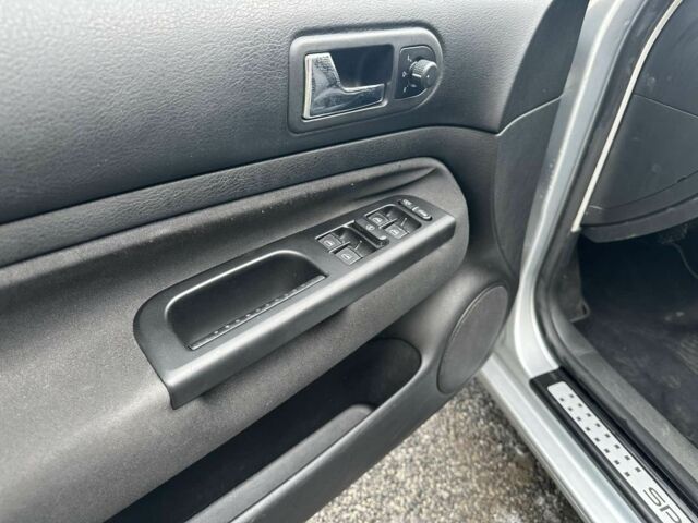 Сірий Фольксваген Гольф, об'ємом двигуна 1.6 л та пробігом 161 тис. км за 5100 $, фото 3 на Automoto.ua