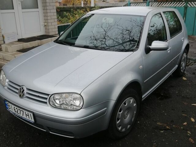 Серый Фольксваген Гольф, объемом двигателя 1.6 л и пробегом 238 тыс. км за 4043 $, фото 1 на Automoto.ua