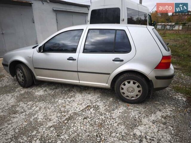 Серый Фольксваген Гольф, объемом двигателя 1.39 л и пробегом 183 тыс. км за 3750 $, фото 5 на Automoto.ua