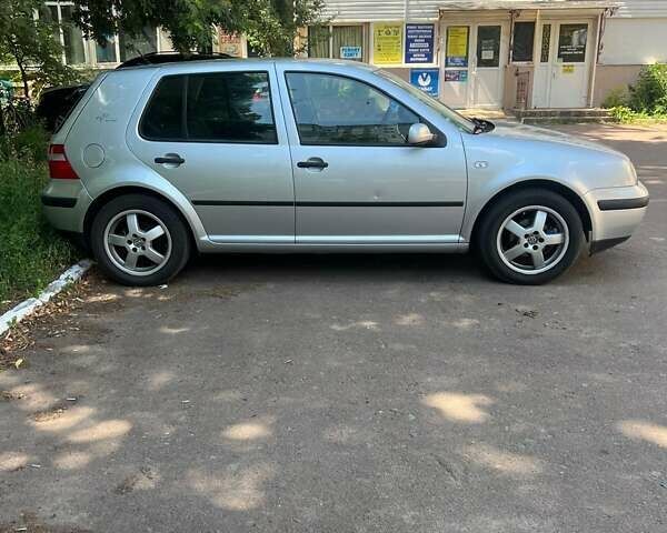Сірий Фольксваген Гольф, об'ємом двигуна 1.39 л та пробігом 336 тис. км за 3750 $, фото 7 на Automoto.ua