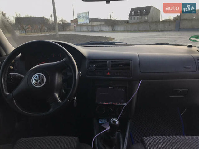 Серый Фольксваген Гольф, объемом двигателя 1.6 л и пробегом 240 тыс. км за 4599 $, фото 18 на Automoto.ua