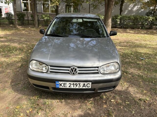 Серый Фольксваген Гольф, объемом двигателя 1.4 л и пробегом 215 тыс. км за 3750 $, фото 7 на Automoto.ua