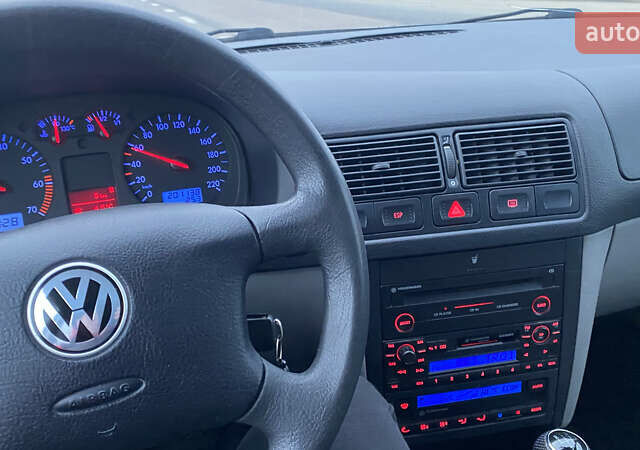 Серый Фольксваген Гольф, объемом двигателя 1.39 л и пробегом 201 тыс. км за 3699 $, фото 20 на Automoto.ua