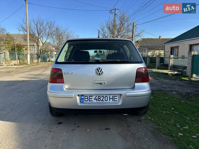 Сірий Фольксваген Гольф, об'ємом двигуна 1.39 л та пробігом 247 тис. км за 4500 $, фото 5 на Automoto.ua