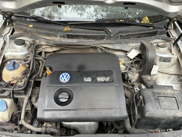 Серый Фольксваген Гольф, объемом двигателя 1.6 л и пробегом 112 тыс. км за 3500 $, фото 11 на Automoto.ua