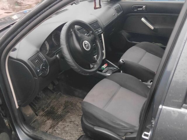 Серый Фольксваген Гольф, объемом двигателя 1.9 л и пробегом 357 тыс. км за 1700 $, фото 6 на Automoto.ua