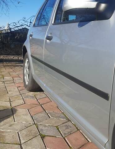 Серый Фольксваген Гольф, объемом двигателя 1.6 л и пробегом 208 тыс. км за 4850 $, фото 12 на Automoto.ua