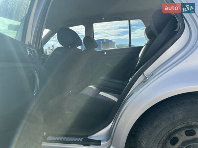 Серый Фольксваген Гольф, объемом двигателя 1.39 л и пробегом 245 тыс. км за 3190 $, фото 6 на Automoto.ua