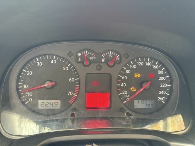 Серый Фольксваген Гольф, объемом двигателя 1.6 л и пробегом 112 тыс. км за 3500 $, фото 9 на Automoto.ua