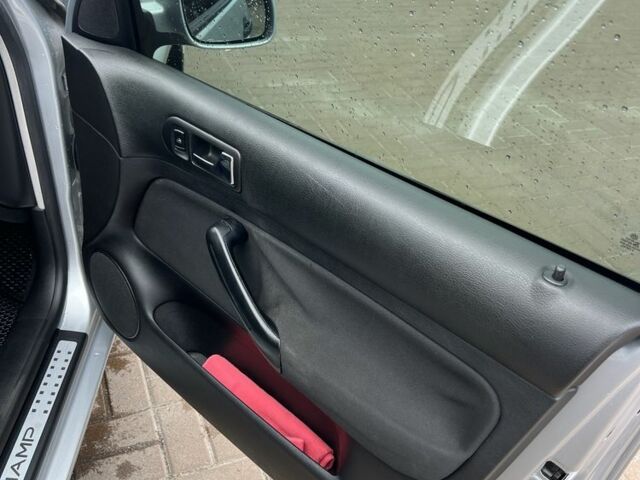 Серый Фольксваген Гольф, объемом двигателя 1.6 л и пробегом 3 тыс. км за 4200 $, фото 20 на Automoto.ua