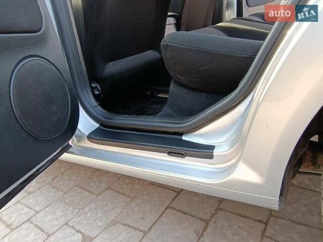Серый Фольксваген Гольф, объемом двигателя 1.39 л и пробегом 191 тыс. км за 3700 $, фото 17 на Automoto.ua