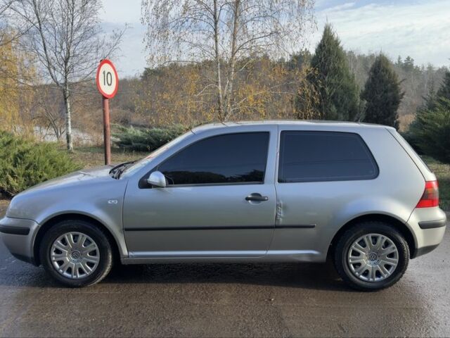 Серый Фольксваген Гольф, объемом двигателя 1.6 л и пробегом 220 тыс. км за 2190 $, фото 7 на Automoto.ua