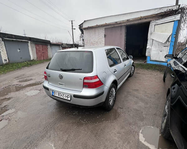 Серый Фольксваген Гольф, объемом двигателя 1.6 л и пробегом 299 тыс. км за 3850 $, фото 3 на Automoto.ua