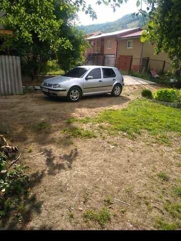 Серый Фольксваген Гольф, объемом двигателя 1.9 л и пробегом 176 тыс. км за 4000 $, фото 5 на Automoto.ua