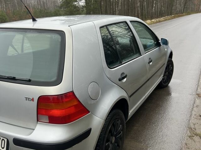 Серый Фольксваген Гольф, объемом двигателя 1.9 л и пробегом 460 тыс. км за 2250 $, фото 3 на Automoto.ua