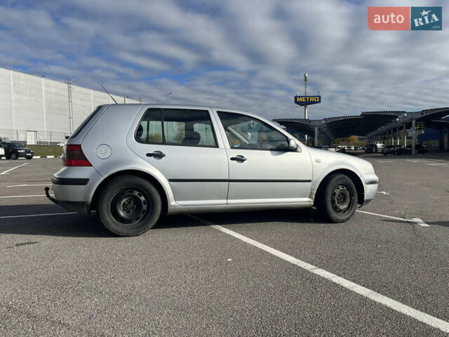 Серый Фольксваген Гольф, объемом двигателя 1.39 л и пробегом 245 тыс. км за 3190 $, фото 14 на Automoto.ua