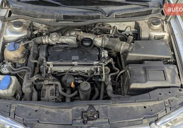 Сірий Фольксваген Гольф, об'ємом двигуна 1.9 л та пробігом 330 тис. км за 4500 $, фото 7 на Automoto.ua