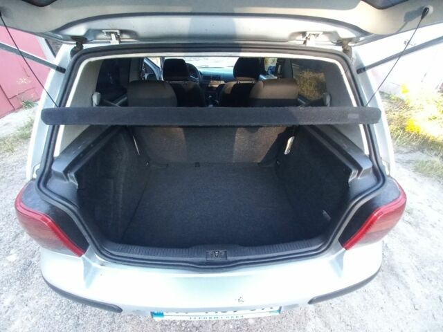 Серый Фольксваген Гольф, объемом двигателя 1.4 л и пробегом 258 тыс. км за 3800 $, фото 6 на Automoto.ua