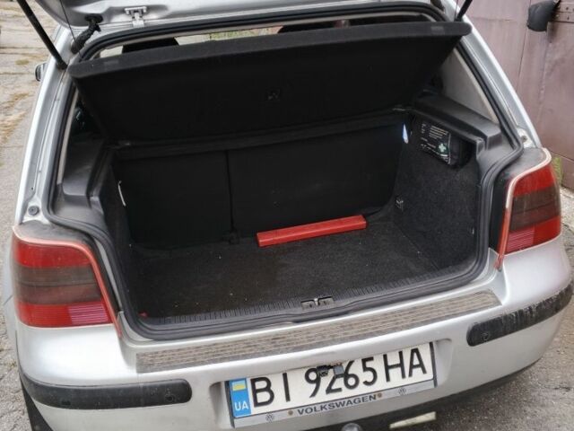 Серый Фольксваген Гольф, объемом двигателя 1.9 л и пробегом 310 тыс. км за 4500 $, фото 10 на Automoto.ua