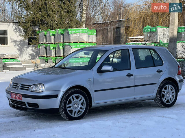 Сірий Фольксваген Гольф, об'ємом двигуна 1.6 л та пробігом 212 тис. км за 4800 $, фото 1 на Automoto.ua