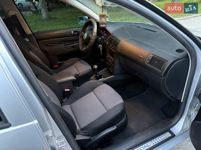 Серый Фольксваген Гольф, объемом двигателя 1.39 л и пробегом 190 тыс. км за 4000 $, фото 9 на Automoto.ua