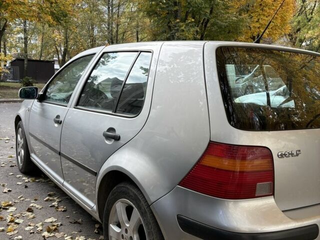 Серый Фольксваген Гольф, объемом двигателя 1.6 л и пробегом 112 тыс. км за 3500 $, фото 3 на Automoto.ua