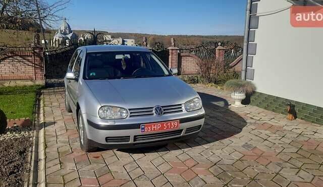 Серый Фольксваген Гольф, объемом двигателя 1.6 л и пробегом 208 тыс. км за 4850 $, фото 4 на Automoto.ua