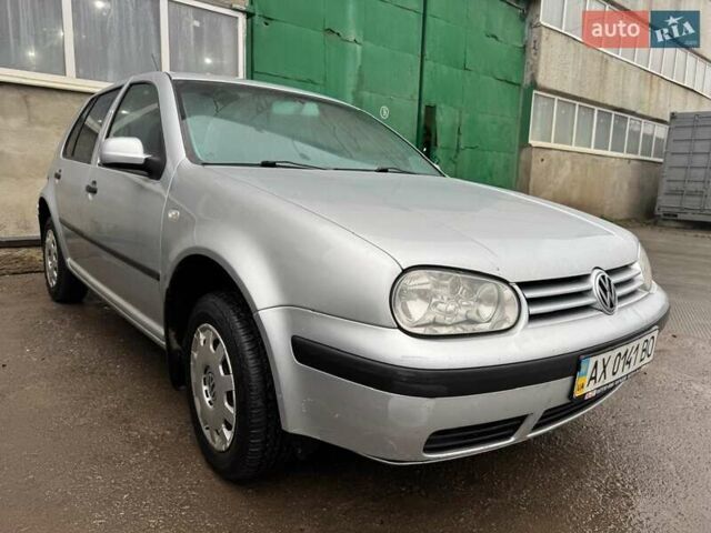 Серый Фольксваген Гольф, объемом двигателя 1.39 л и пробегом 183 тыс. км за 3750 $, фото 2 на Automoto.ua