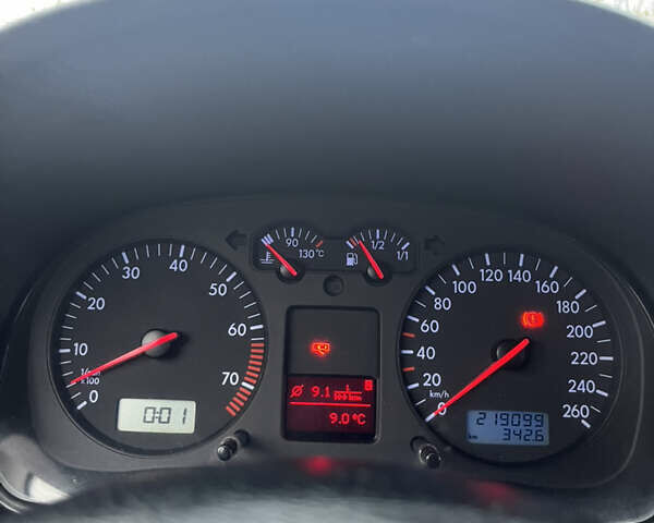 Серый Фольксваген Гольф, объемом двигателя 1.6 л и пробегом 219 тыс. км за 4500 $, фото 18 на Automoto.ua