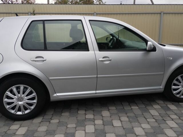 Сірий Фольксваген Гольф, об'ємом двигуна 1.6 л та пробігом 207 тис. км за 4600 $, фото 6 на Automoto.ua