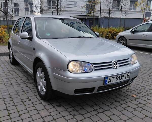Серый Фольксваген Гольф, объемом двигателя 1.39 л и пробегом 229 тыс. км за 4600 $, фото 2 на Automoto.ua