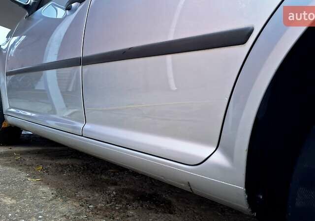 Серый Фольксваген Гольф, объемом двигателя 1.6 л и пробегом 194 тыс. км за 4800 $, фото 22 на Automoto.ua