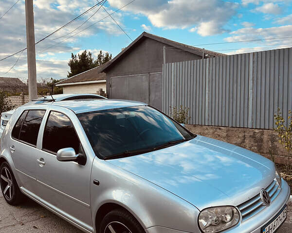 Серый Фольксваген Гольф, объемом двигателя 1.6 л и пробегом 300 тыс. км за 3800 $, фото 19 на Automoto.ua