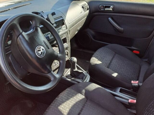 Серый Фольксваген Гольф, объемом двигателя 0 л и пробегом 315 тыс. км за 4200 $, фото 6 на Automoto.ua