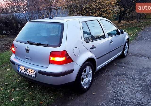 Серый Фольксваген Гольф, объемом двигателя 1.6 л и пробегом 194 тыс. км за 4800 $, фото 1 на Automoto.ua