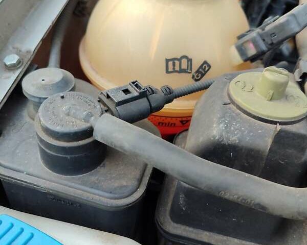 Сірий Фольксваген Гольф, об'ємом двигуна 1.39 л та пробігом 96 тис. км за 4600 $, фото 58 на Automoto.ua