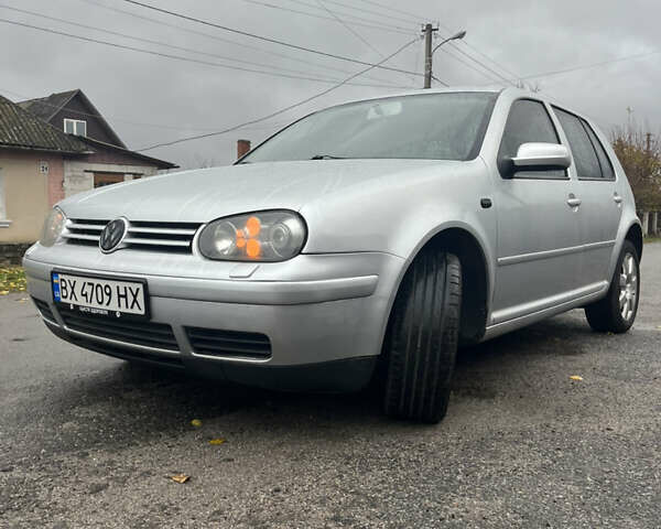 Серый Фольксваген Гольф, объемом двигателя 1.6 л и пробегом 219 тыс. км за 4500 $, фото 1 на Automoto.ua