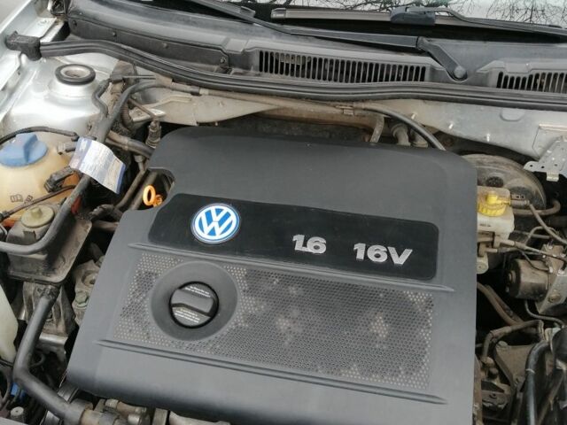 Серый Фольксваген Гольф, объемом двигателя 1.6 л и пробегом 238 тыс. км за 4043 $, фото 7 на Automoto.ua