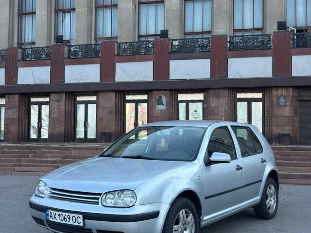 Серый Фольксваген Гольф, объемом двигателя 1.6 л и пробегом 250 тыс. км за 3301 $, фото 1 на Automoto.ua