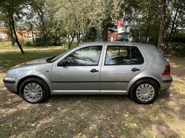 Серый Фольксваген Гольф, объемом двигателя 1.4 л и пробегом 215 тыс. км за 3750 $, фото 5 на Automoto.ua