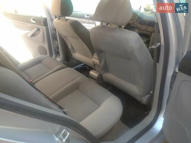 Сірий Фольксваген Гольф, об'ємом двигуна 1.6 л та пробігом 235 тис. км за 4555 $, фото 16 на Automoto.ua