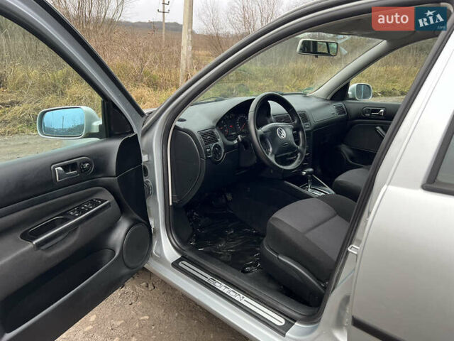 Серый Фольксваген Гольф, объемом двигателя 1.6 л и пробегом 170 тыс. км за 5200 $, фото 12 на Automoto.ua