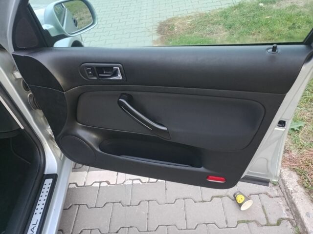 Серый Фольксваген Гольф, объемом двигателя 1.6 л и пробегом 206 тыс. км за 5150 $, фото 16 на Automoto.ua