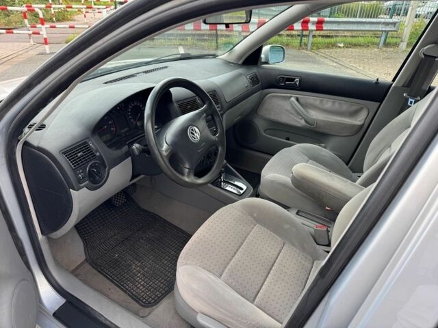 Серый Фольксваген Гольф, объемом двигателя 1.9 л и пробегом 275 тыс. км за 1190 $, фото 5 на Automoto.ua