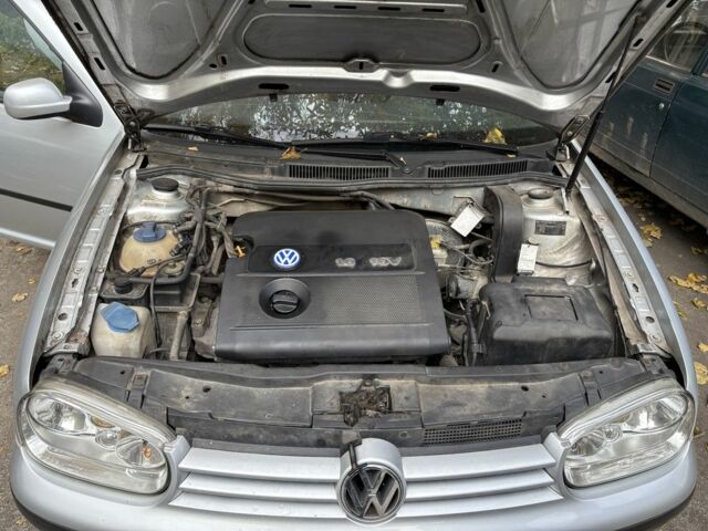 Серый Фольксваген Гольф, объемом двигателя 1.6 л и пробегом 112 тыс. км за 3500 $, фото 10 на Automoto.ua