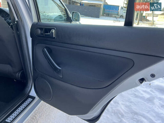 Сірий Фольксваген Гольф, об'ємом двигуна 1.6 л та пробігом 212 тис. км за 4800 $, фото 27 на Automoto.ua