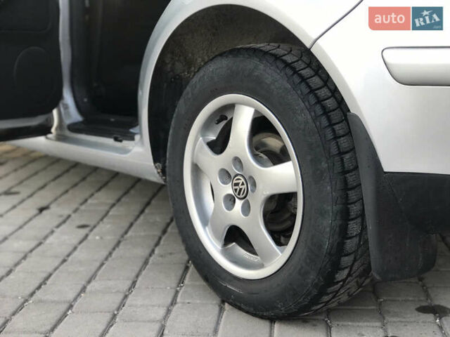 Серый Фольксваген Гольф, объемом двигателя 1.6 л и пробегом 240 тыс. км за 4599 $, фото 32 на Automoto.ua