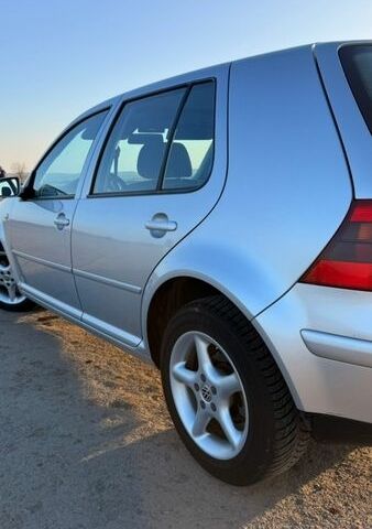 Сірий Фольксваген Гольф, об'ємом двигуна 1.6 л та пробігом 290 тис. км за 3900 $, фото 3 на Automoto.ua