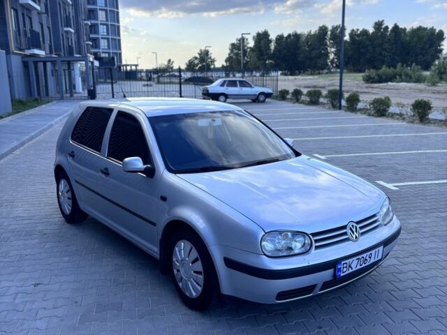 Серый Фольксваген Гольф, объемом двигателя 1.6 л и пробегом 260 тыс. км за 4150 $, фото 2 на Automoto.ua