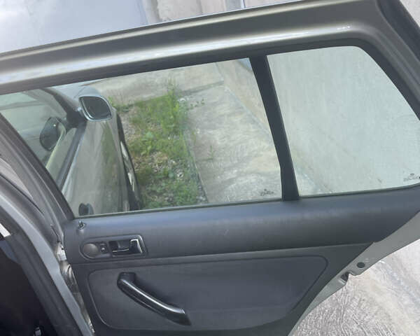 Сірий Фольксваген Гольф, об'ємом двигуна 1.39 л та пробігом 264 тис. км за 4150 $, фото 13 на Automoto.ua